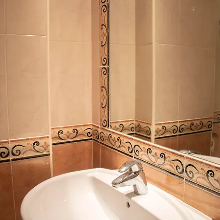 Hotel Alda Estacion 2*