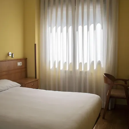 Otel Alda Estacion Oviedo