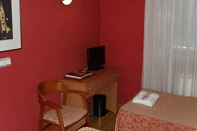 Hotel Alda Estacion 2*