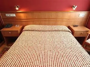 호텔 Alda Estacion 오비에도