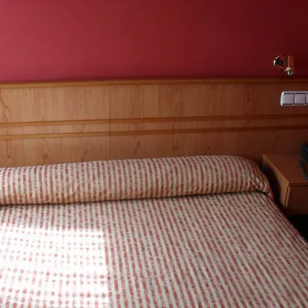 Alda Estacion 호텔 오비에도